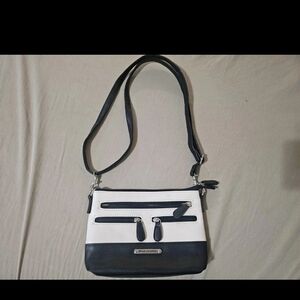 Stone Mountain Black and White Crossbody Bag